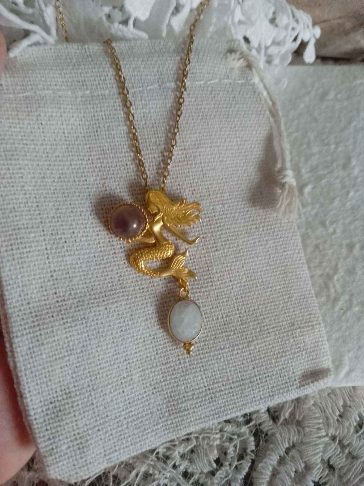 Colar sereia em aço inoxidável dourado e pedras naturais – photo 3